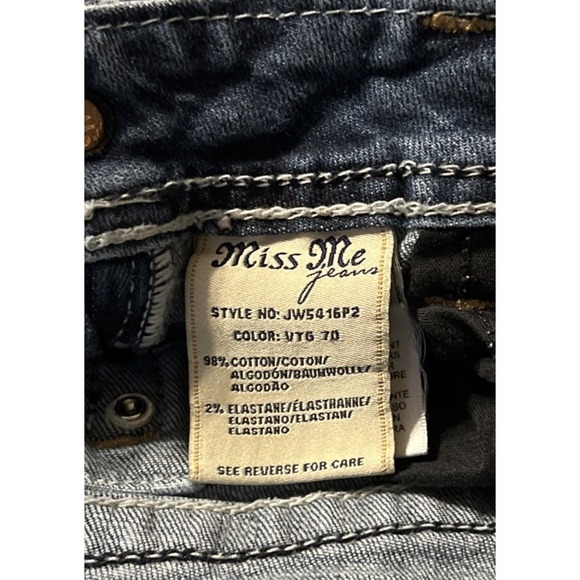 Miss Me Low Rise Medium Wash Aztec Style Embellished Jean Capri SZ 26 (26x20) - Picture 7 of 11